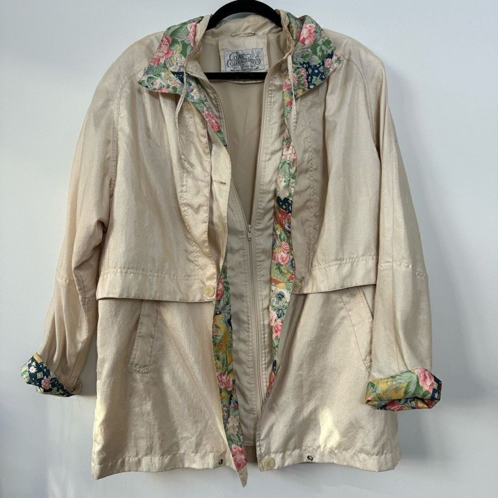 Vintage Coat Collectibles Women's Full Zip Floral Lining Cream Jacket Size XL